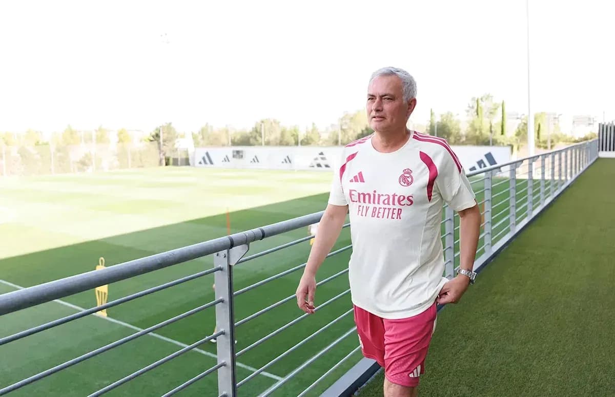Coach walking on training ground at Real Madrid