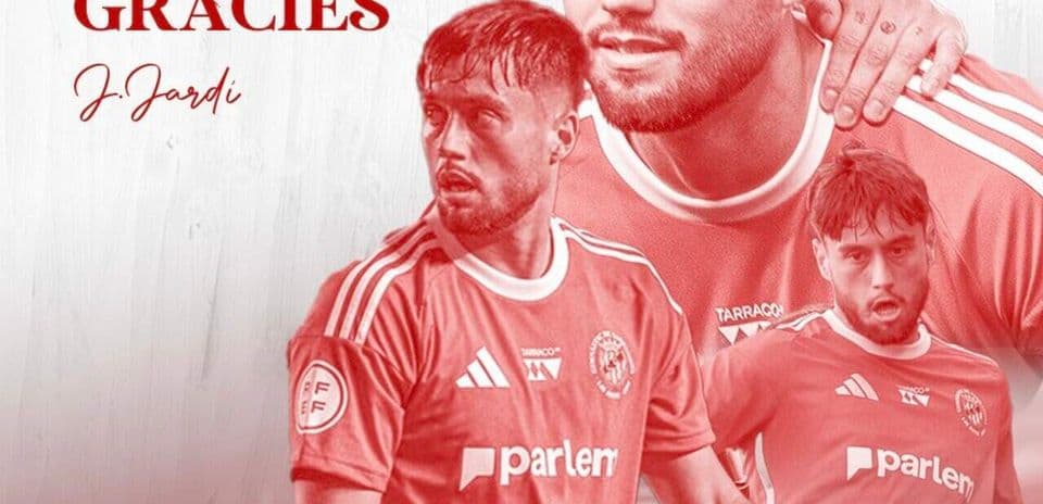 Player in red jersey with thank you message