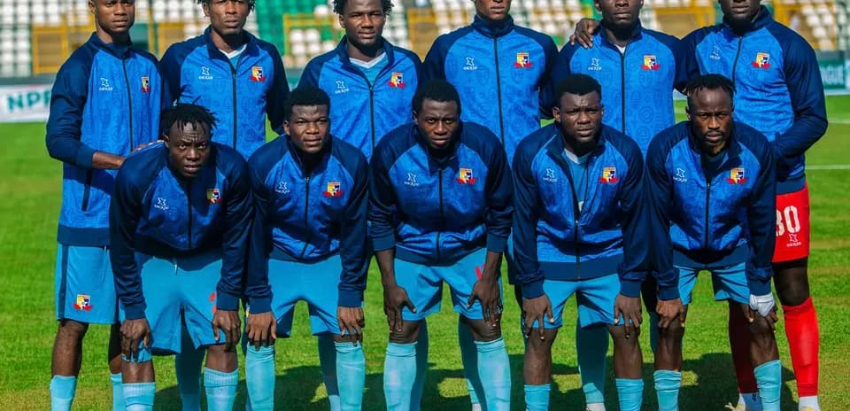 Shooting Stars FC team posing before match
