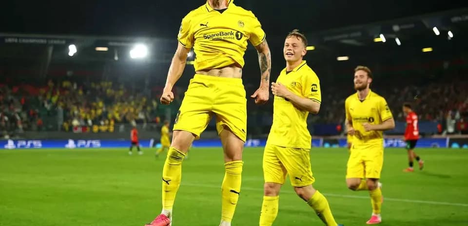 Bodo/Glimt players celebrating a goal in UEFA Champions League