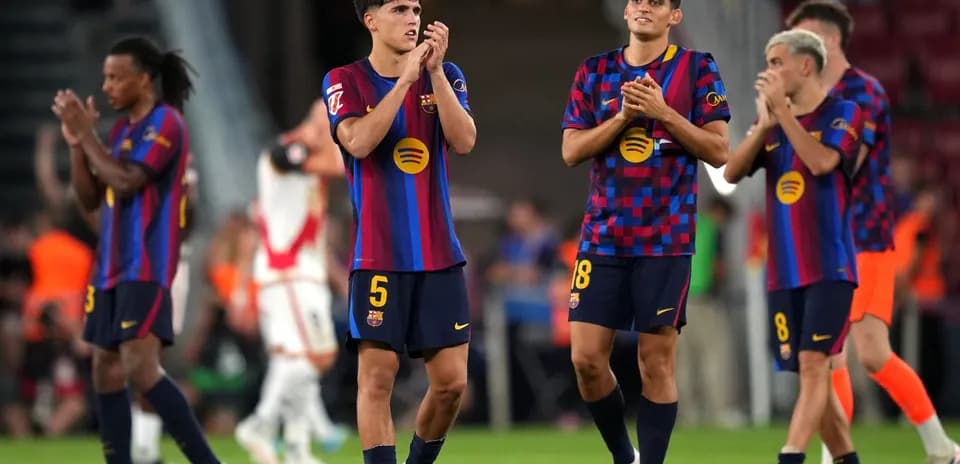 Barcelona players applauding fans after the match