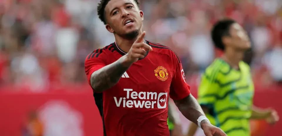 Player celebrating in Manchester United jersey during match
