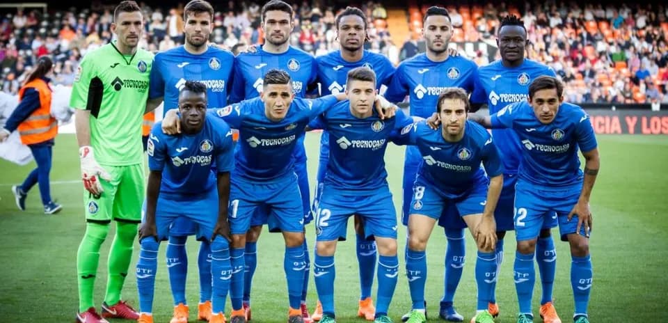 Getafe FC team photo before La Liga match