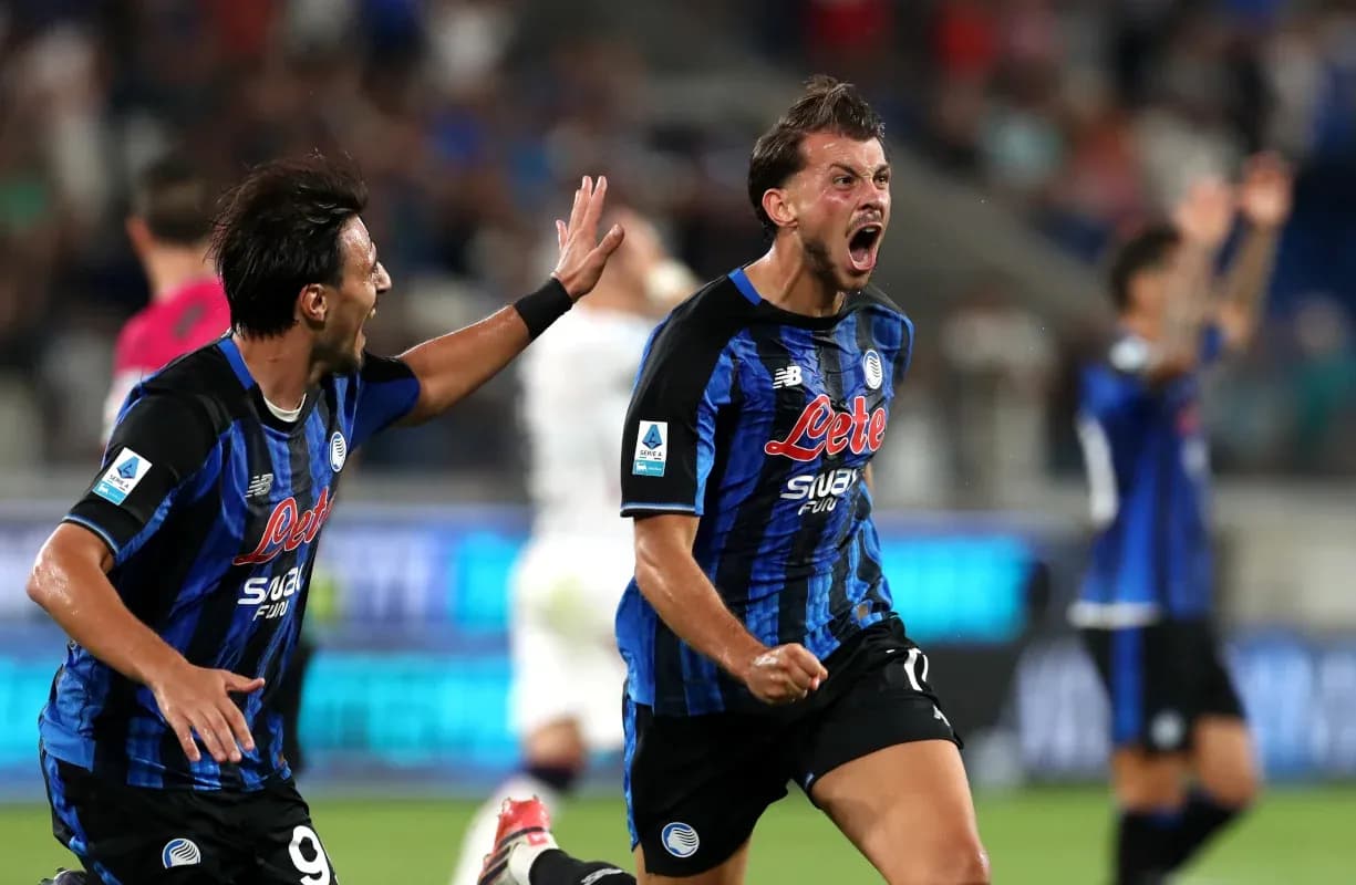 Atalanta players celebrating a goal during match