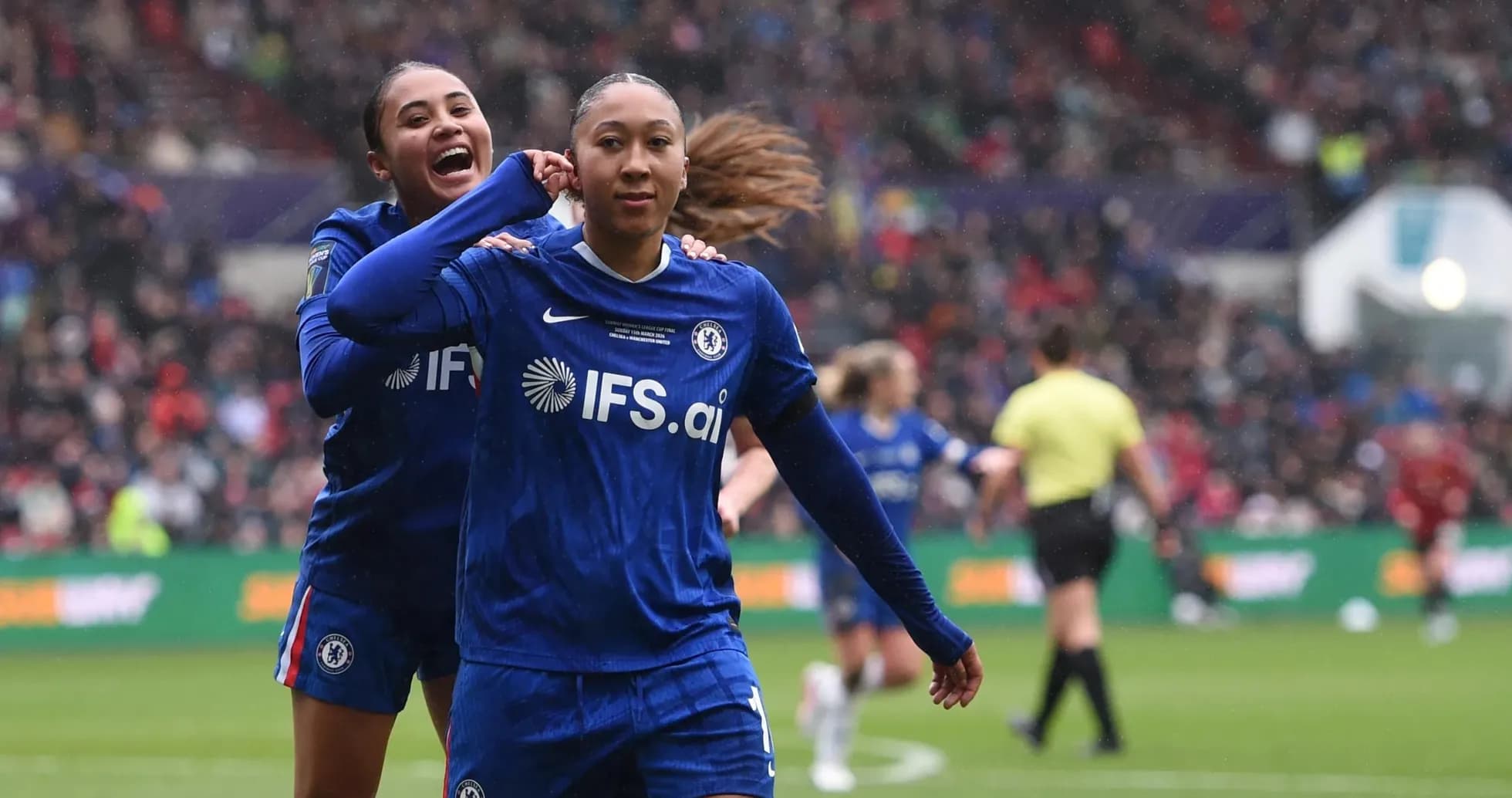 Chelsea W players celebrating a goal
