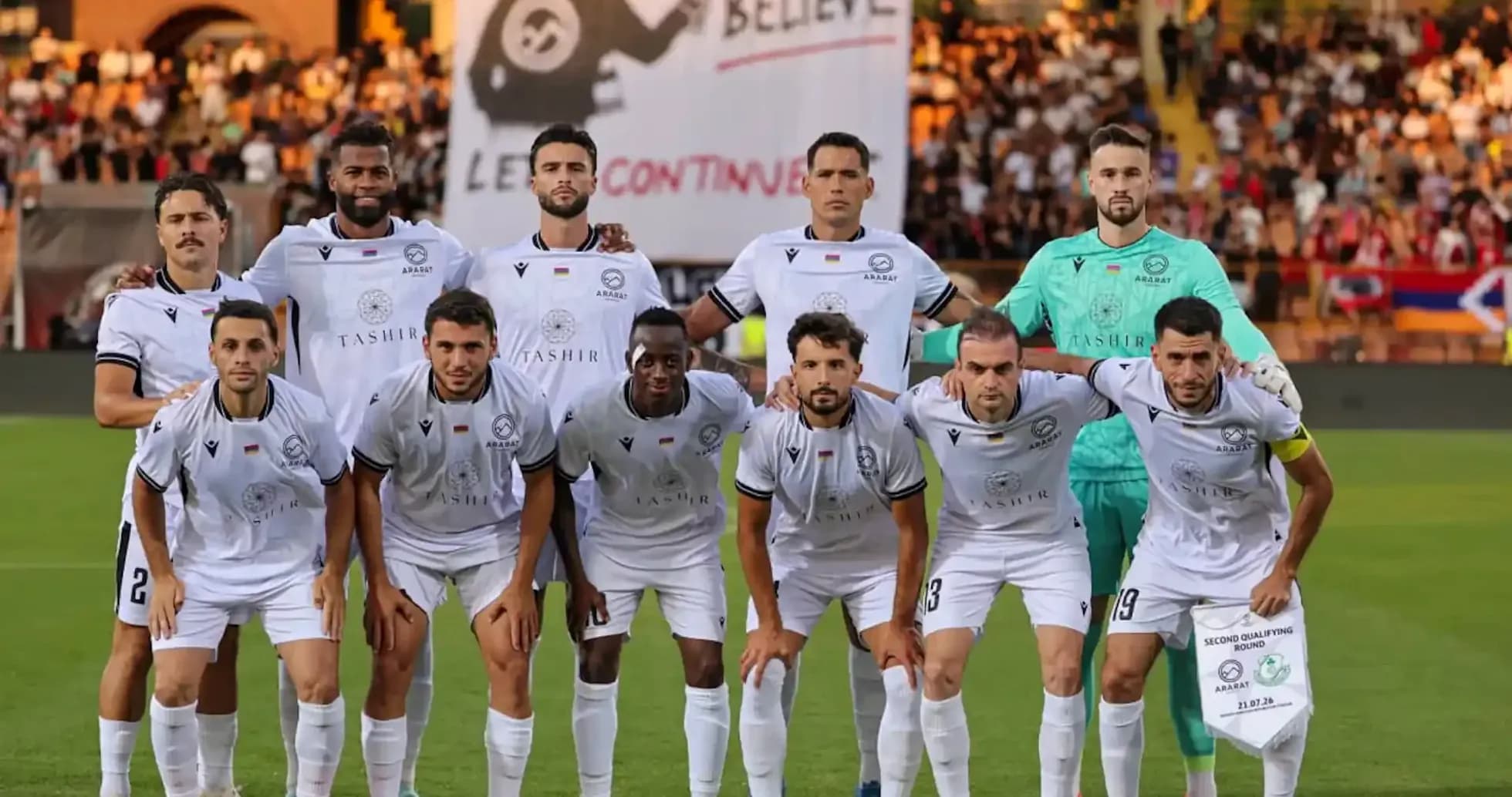 Ararat-Armenia team photo before match