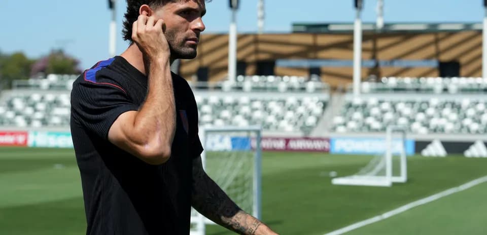 Player training ahead of USA vs Paraguay match