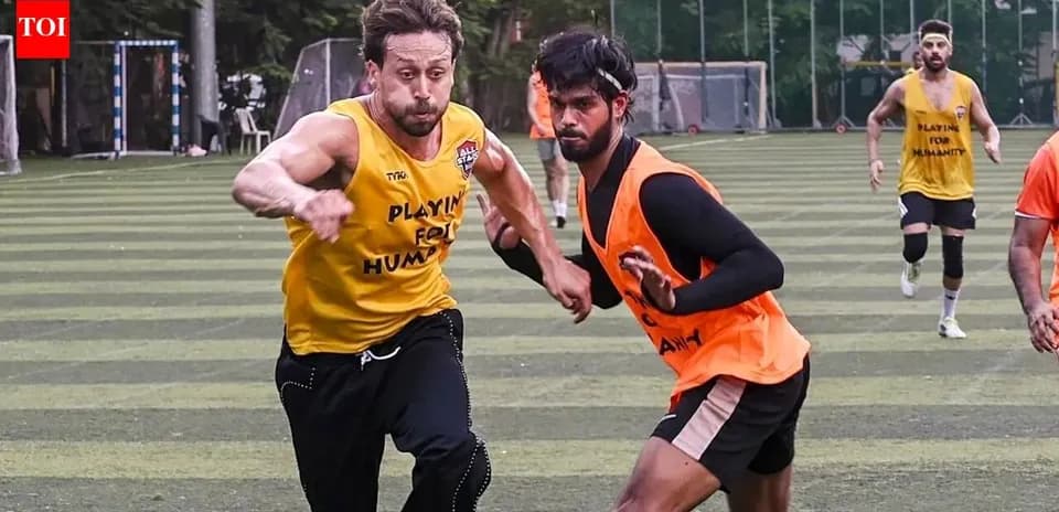 Two players competing for the ball in practice