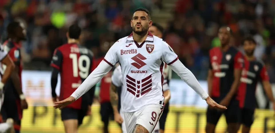 Torino player celebrating goal against Cagliari