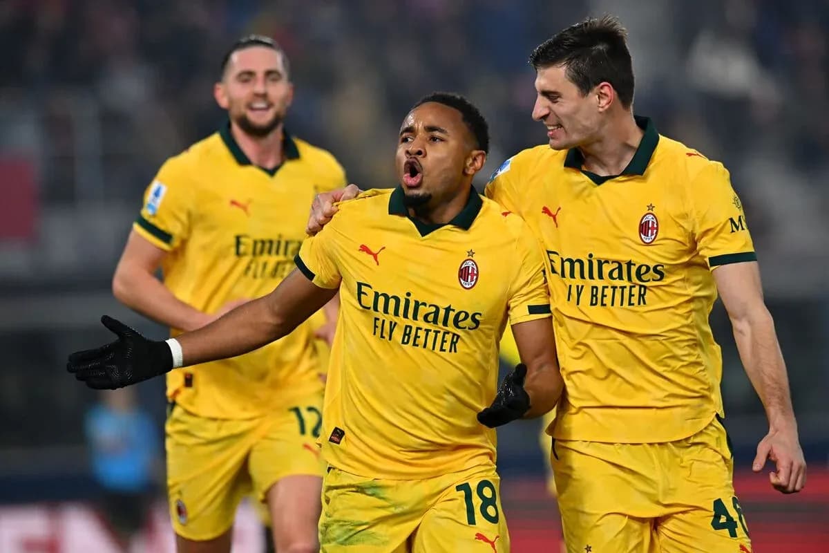 AC Milan players celebrating a goal during match