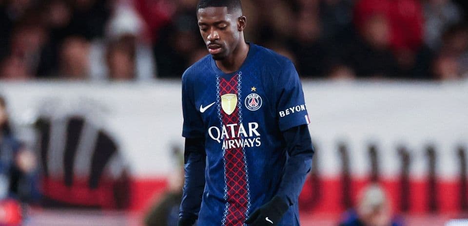 Player in PSG kit walking during match