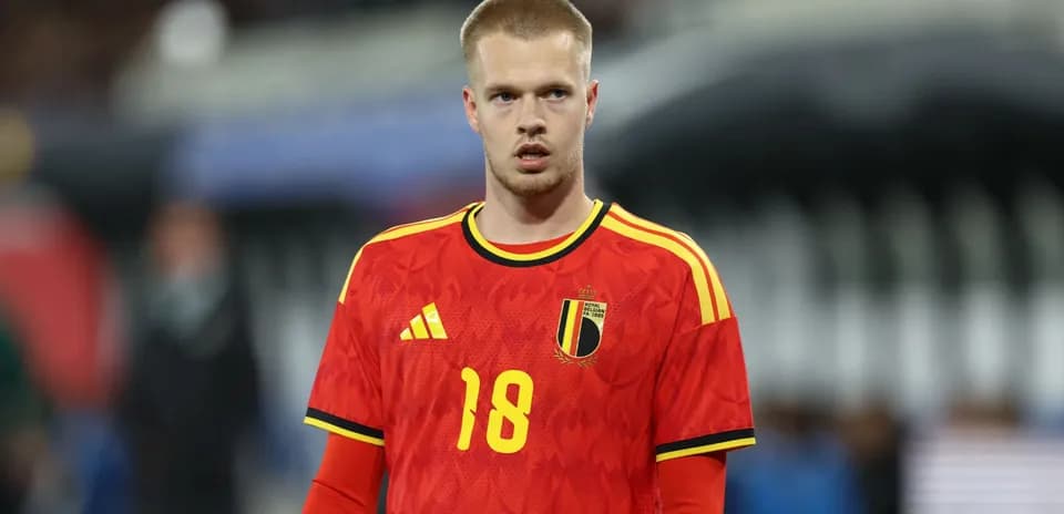Player in red Belgium jersey during match preparation