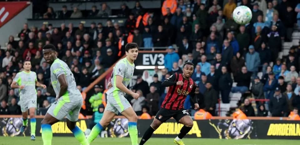 Players in action during Manchester City vs Bournemouth match