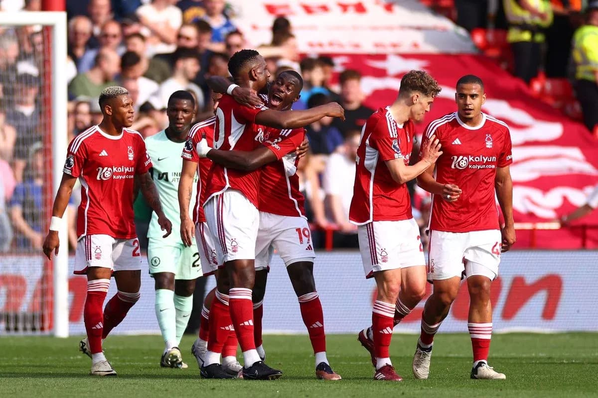 Nottingham Forest players celebrating a goal