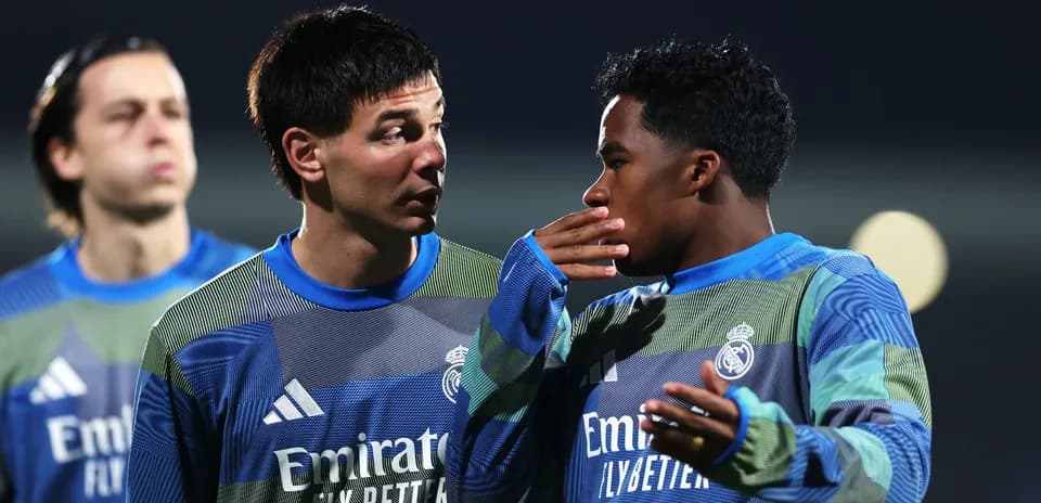 Two players discussing during training session
