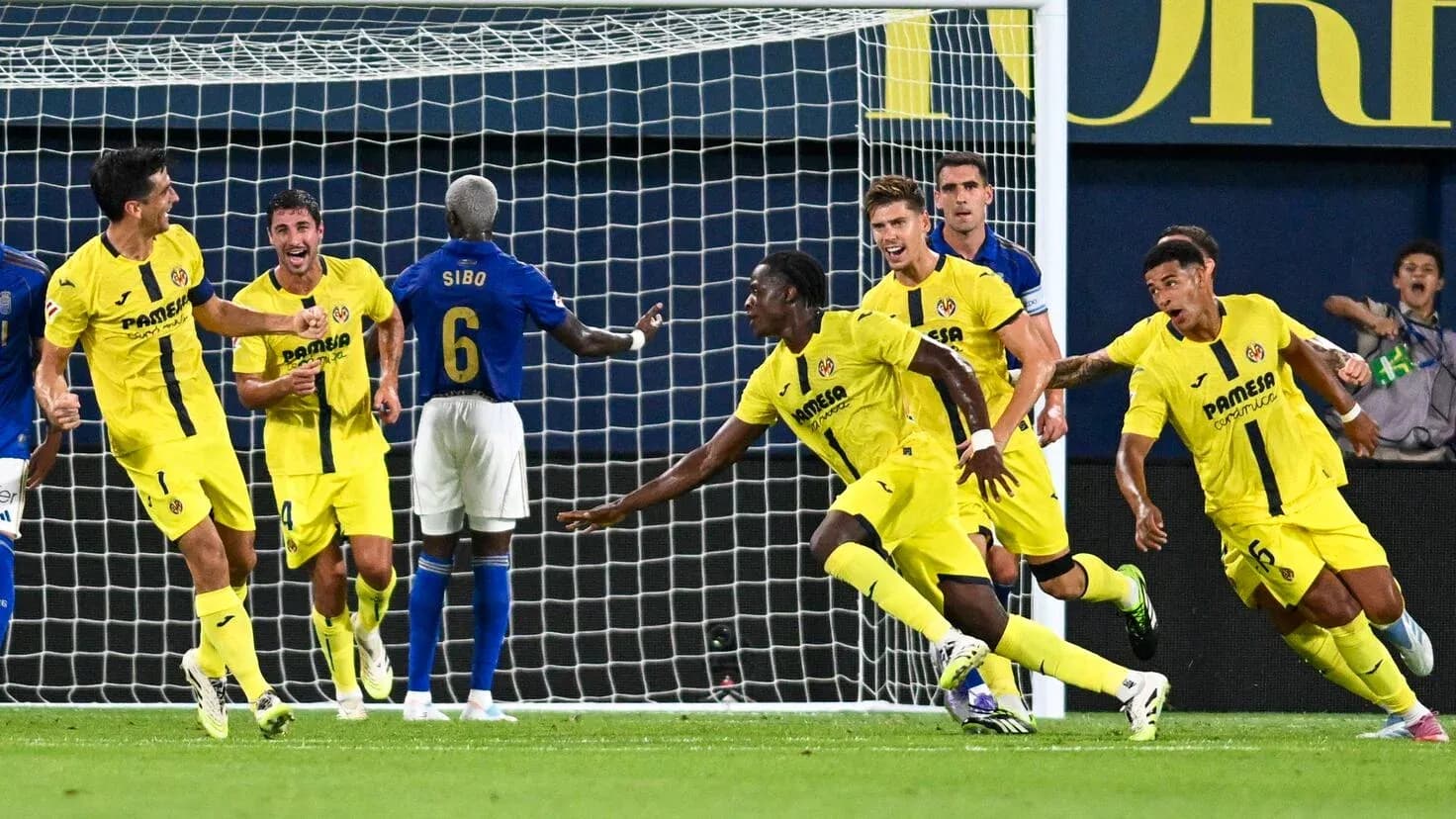 Villarreal players celebrating a goal