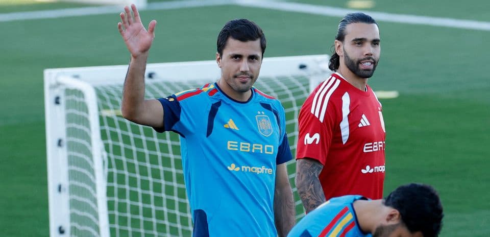Rodri Opens Up on Real Madrid's Bid Before Choosing Barcelona
