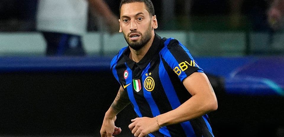 Inter's Hakan Calhanoglu to Miss Key Serie A Clash with Roma Due to Thigh Injury