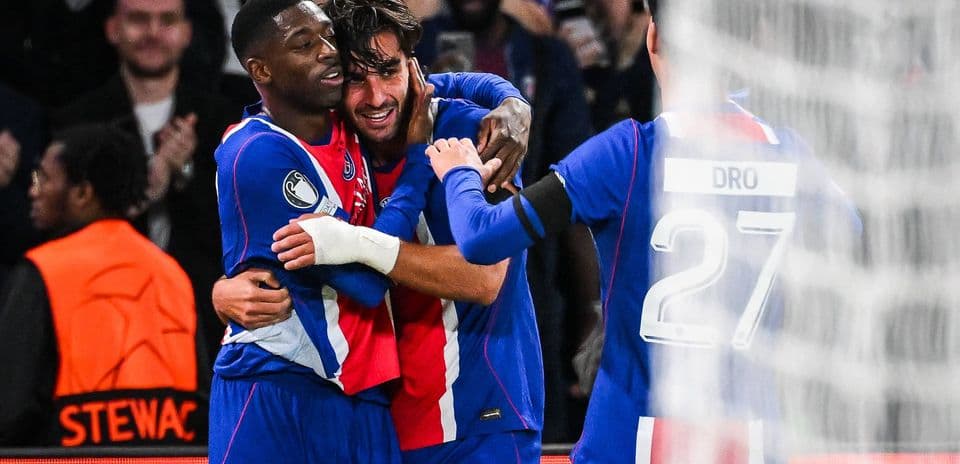 Ferran Torres and Ousmane Dembele Shine in PSG's Dominant 6-1 Champions League Win