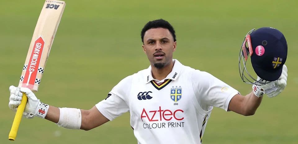 Emilio Gay Scores 141 as Durham Take Control Against Lancashire