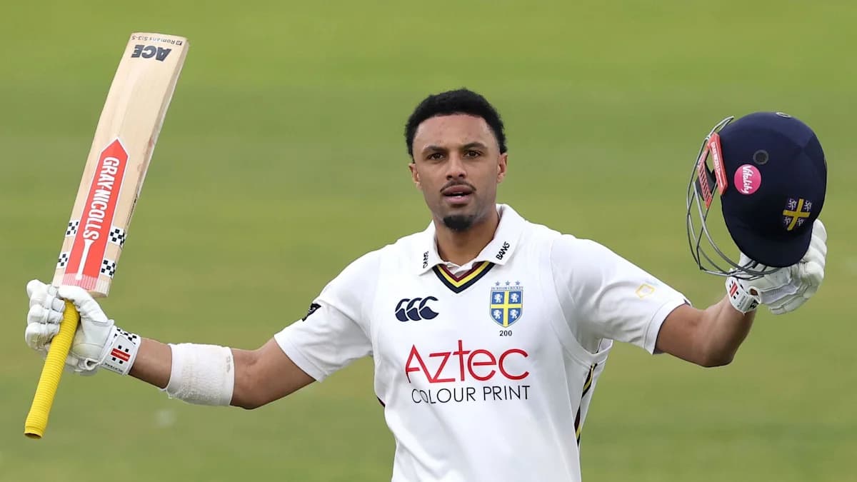 Emilio Gay Scores 141 as Durham Take Control Against Lancashire