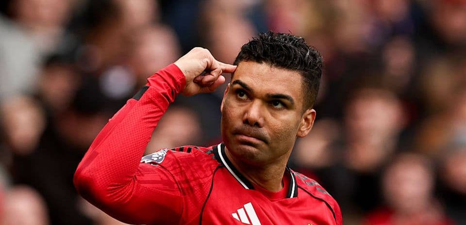 Top 25 Defensive Midfielders in World Soccer Ranked