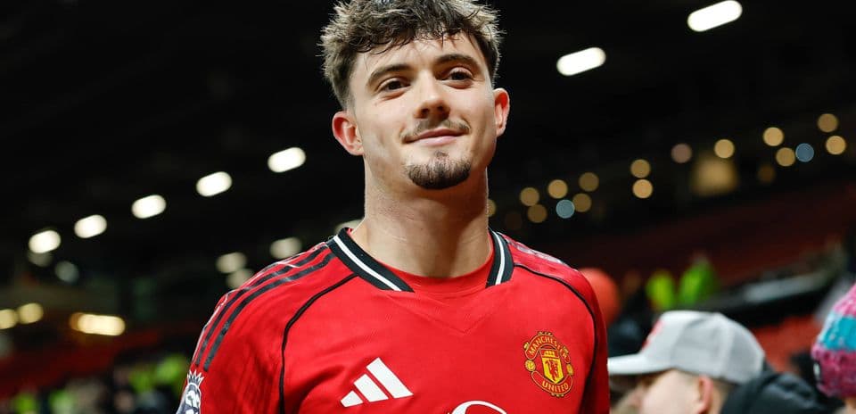 Sydney FC Signs Manchester United Teenager James Overy with Eye on Socceroos Future