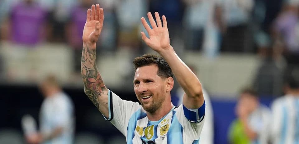 Lionel Messi Extends Lead in 2026 World Cup Golden Boot Race with Late Group Stage Goal