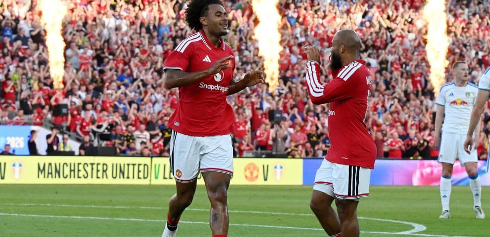 Michael Carrick Confronts Four Key Transfer Challenges Before Deadline at Old Trafford