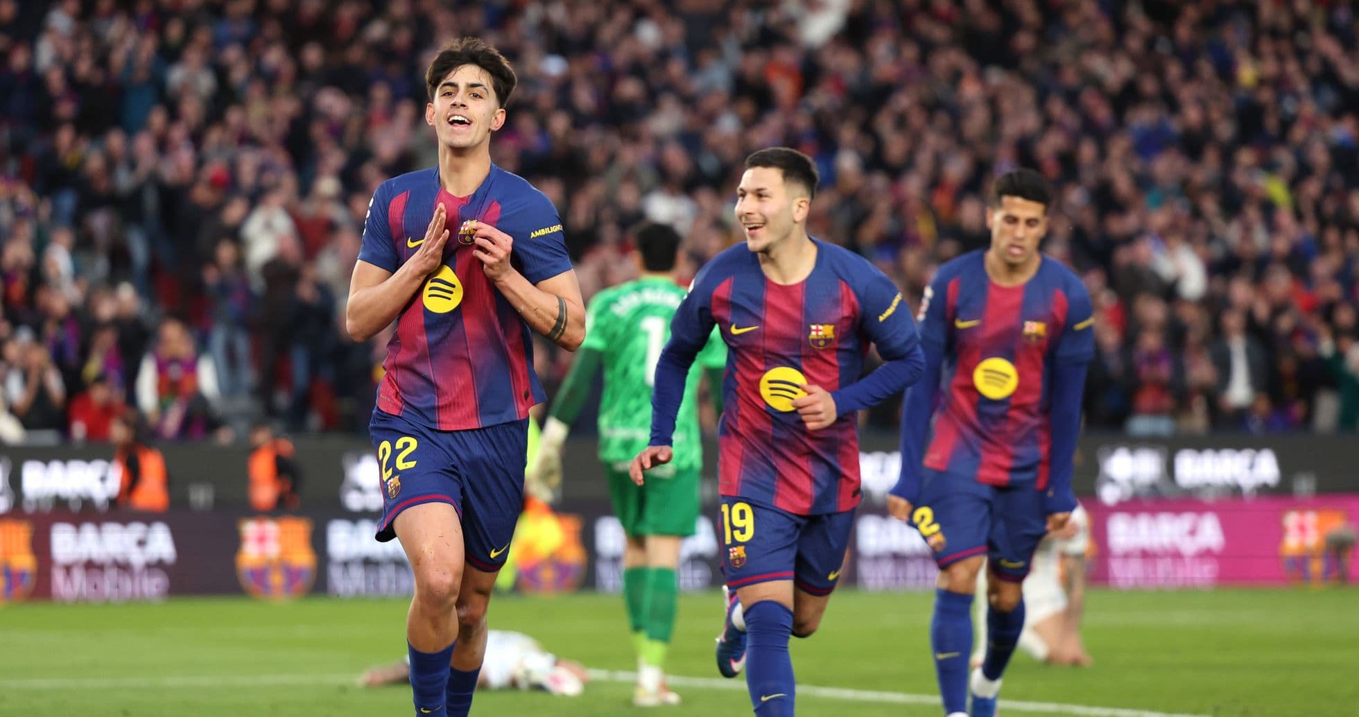 Chelsea Take Lead Over Manchester United to Sign Barcelona Midfielder Marc Bernal as Xabi Alonso Eyes Enzo Fernandez Replacement