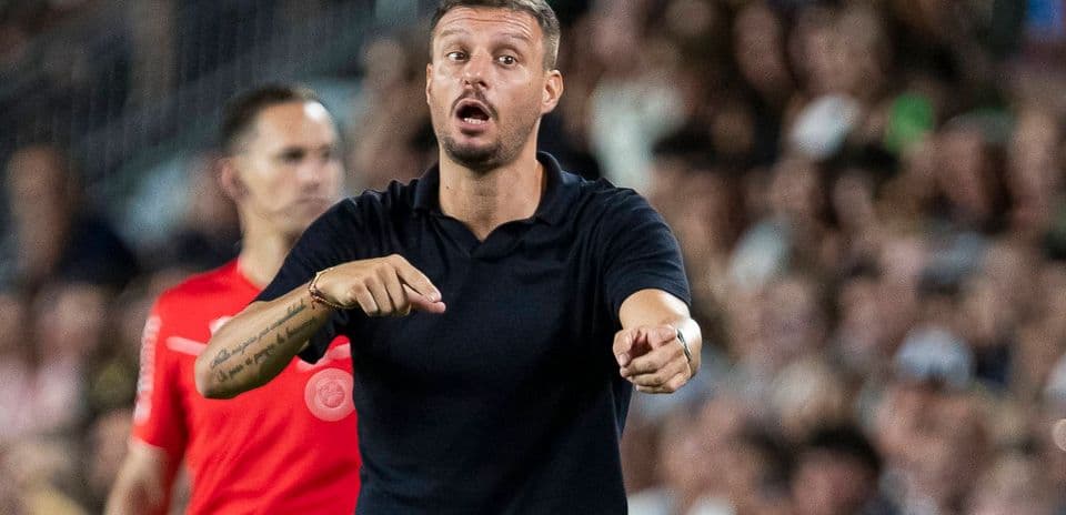 Martin Anselmi's Bold Possession Plan for Elche vs Real Madrid Clash