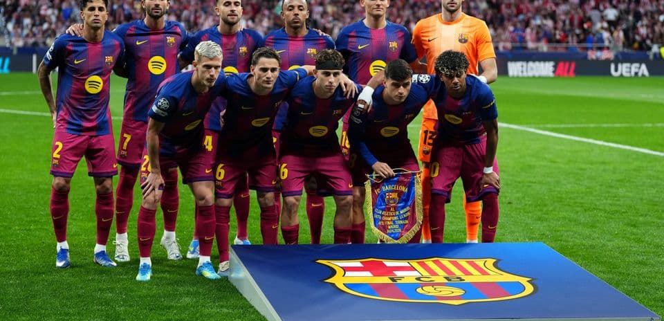 Barcelona's Jules Koundé Faces Crucial Choice Amid Tottenham's Firm Offer
