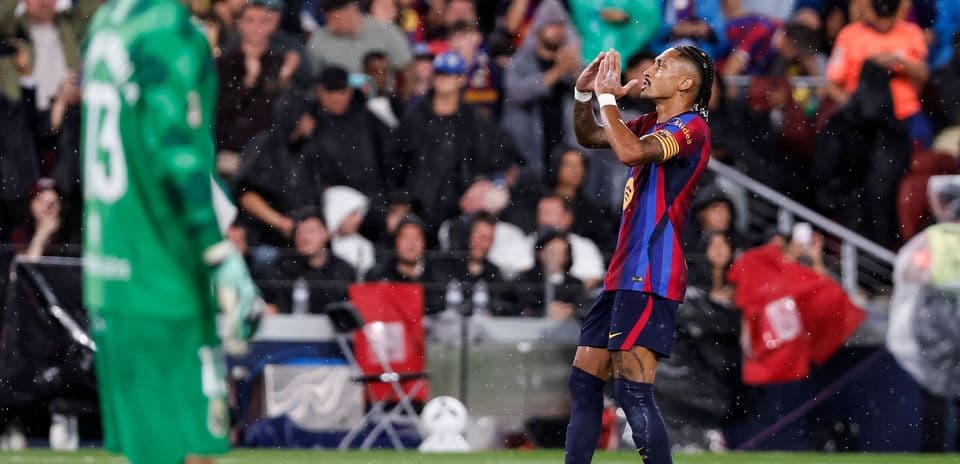 Raphinha's Hat-Trick Powers Barcelona to 7-2 Win Over Racing Santander