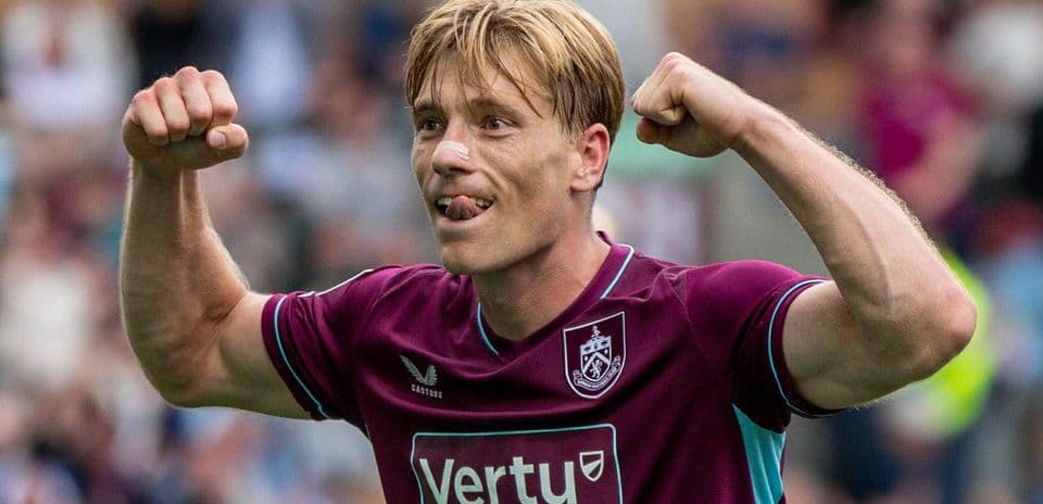 Ipswich Town Secure Zian Flemming from Burnley in £20 Million Deadline Day Deal