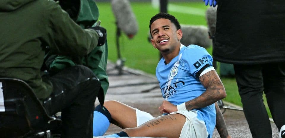 Manchester City Targets Chelsea’s Pedro Neto as Savinho’s Tottenham Move Looms