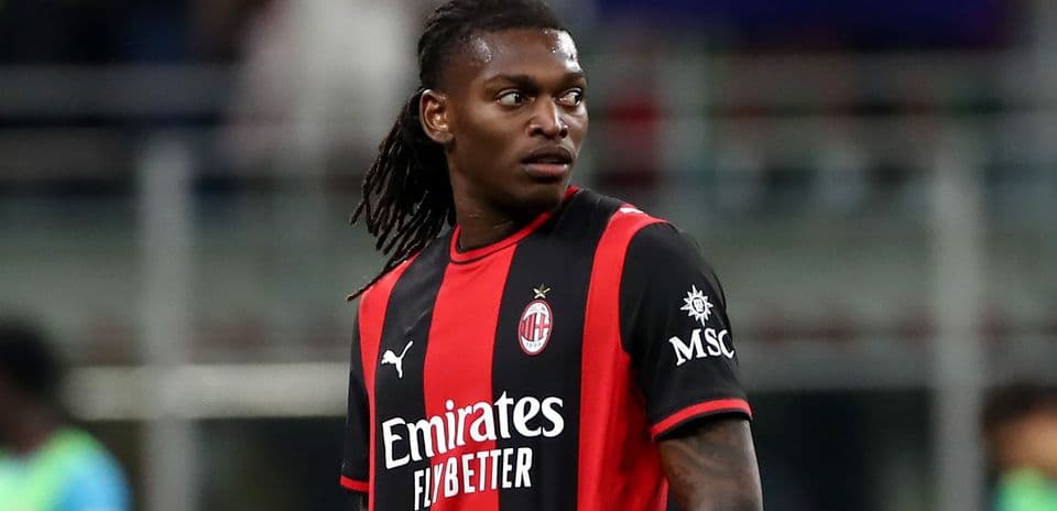 Fenerbahce Pursuing Rafael Leao with €60m Offer and Lucrative Salary