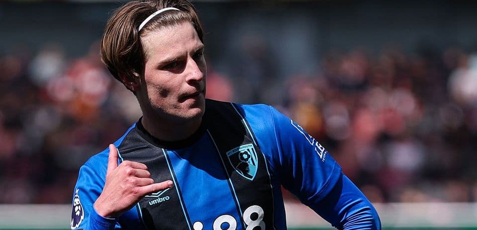 Chelsea Ready Big Offer for Alex Scott as Enzo Fernandez Eyes Move to Manchester City