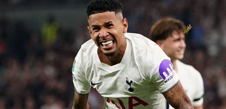 Roberto De Zerbi Sets 10-Goal Target for Savio After Stellar Tottenham Debut
