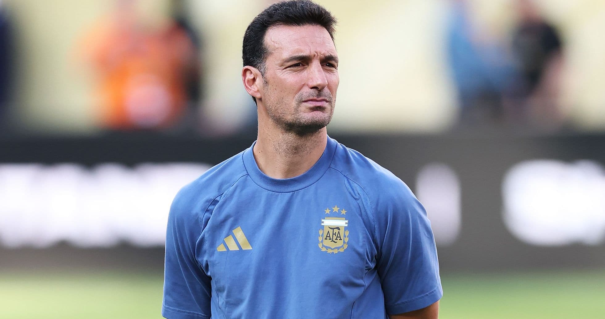 Argentina Players Urge Lionel Scaloni to Extend Contract as Messi's Farewell Approaches