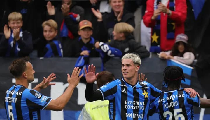 Chelsea Compete with Premier League and European Clubs for Prolific Striker Robbie Ure