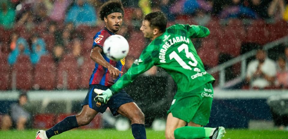 Hansi Flick Leads Barcelona to Record Seven Straight Wins with 7-2 Rout of Racing Santander