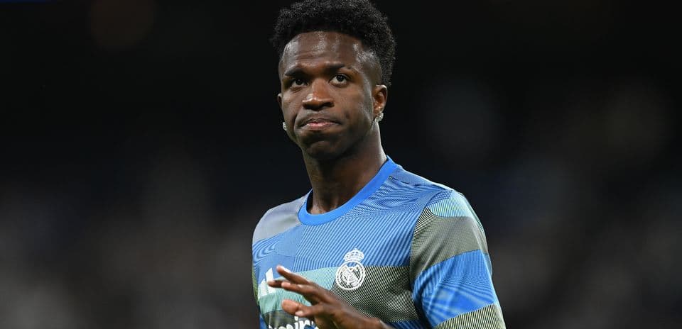 Vinícius Júnior Returns to Real Madrid Amid Transfer Speculation