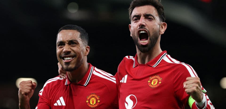 Michael Carrick Praises Growing Midfield Bond Between Kobbie Mainoo and Youri Tielemans at Man Utd