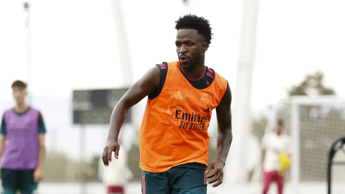 Vinicius Junior Returns to Real Madrid Training Amid Contract Talks and Arsenal Interest