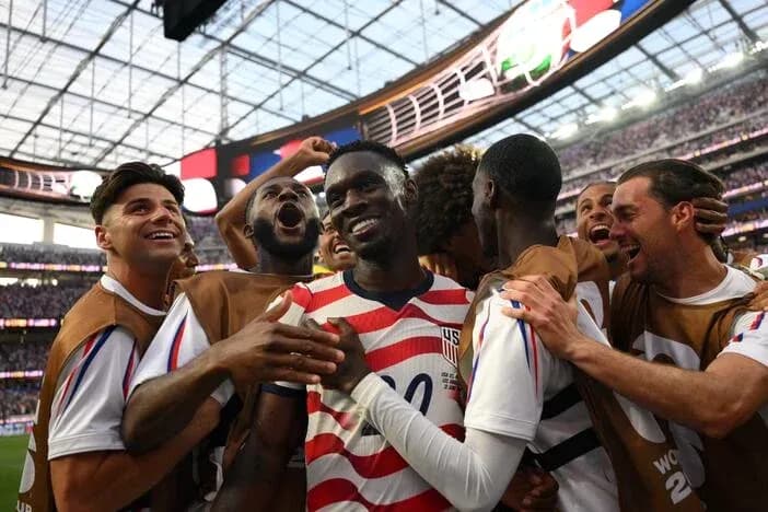 US players celebrating a goal during match US players celebrating a goal during match