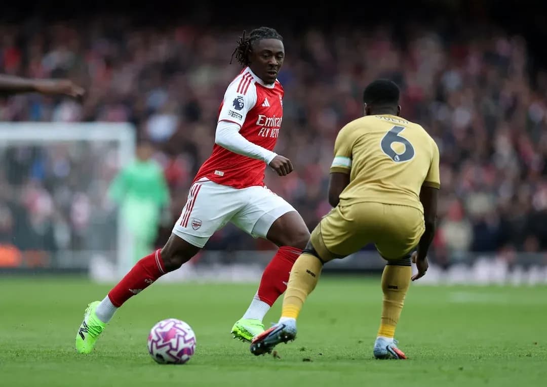 Player dribbling during Crystal Palace vs Arsenal match Player dribbling during Crystal Palace vs Arsenal match