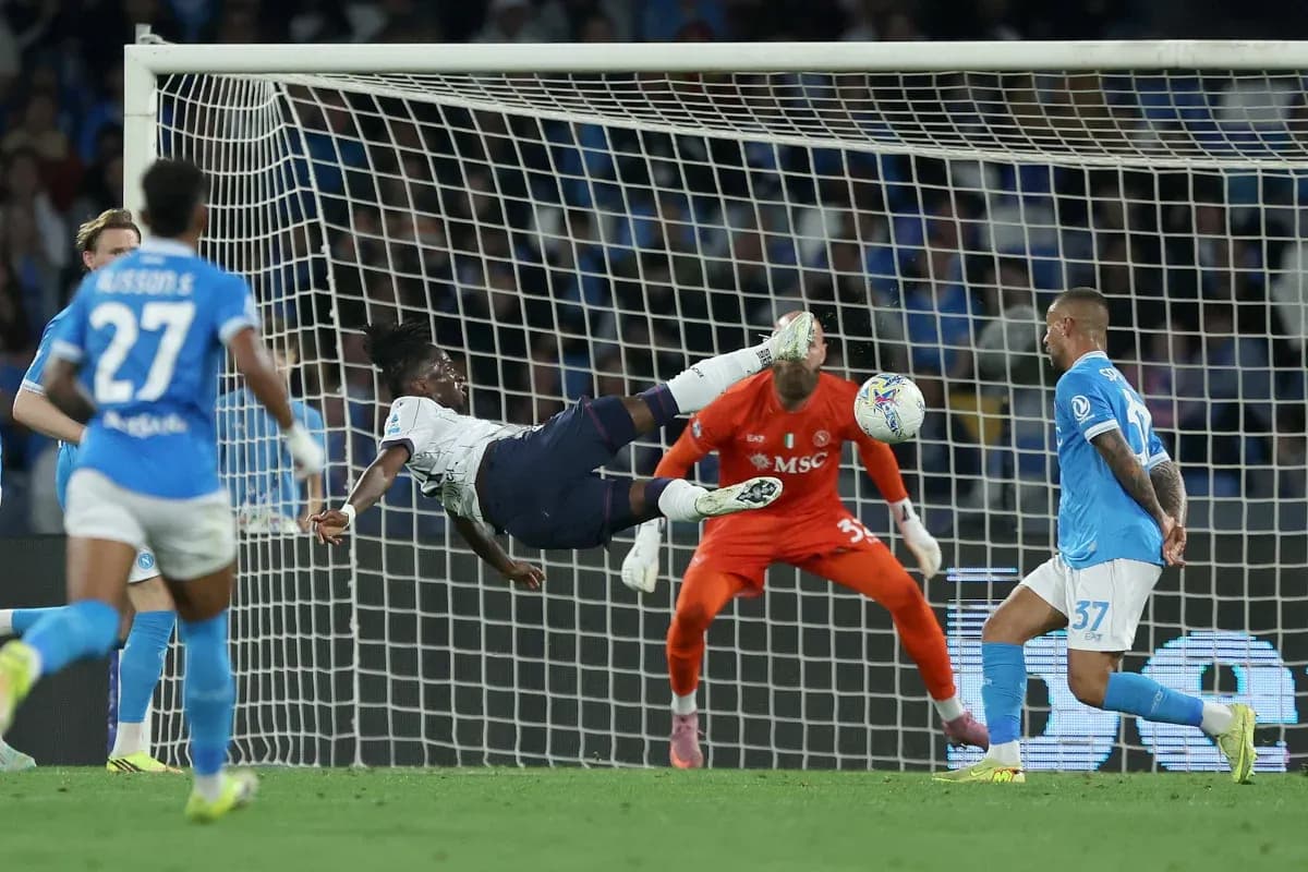 Player attempting a bicycle kick during Napoli match Player attempting a bicycle kick during Napoli match