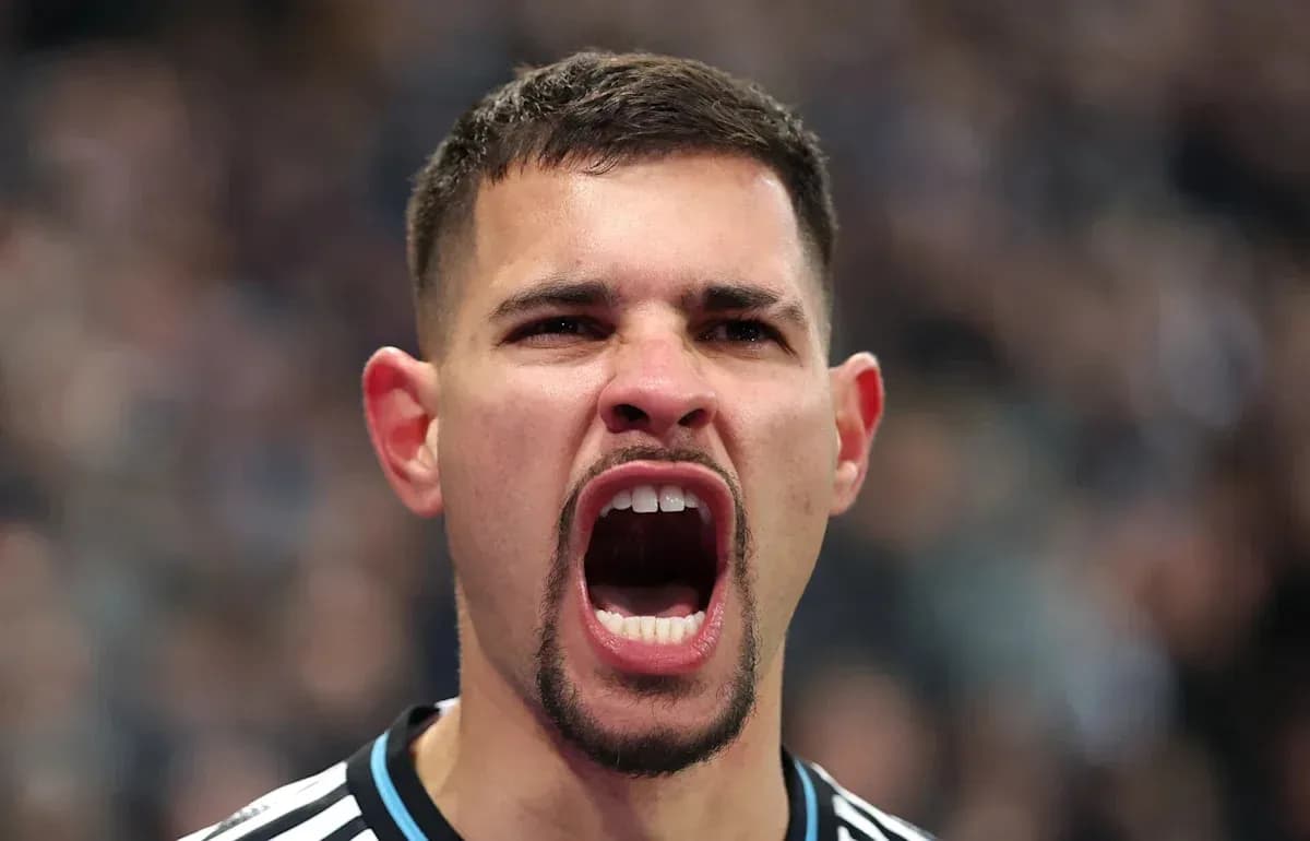 Player yelling passionately during a match Player yelling passionately during a match