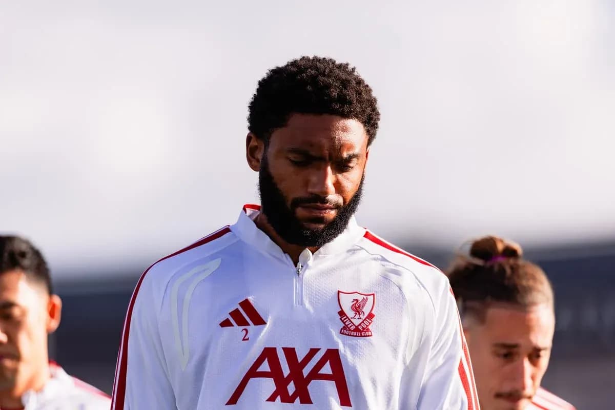 Player in Liverpool kit during team lineup Player in Liverpool kit during team lineup