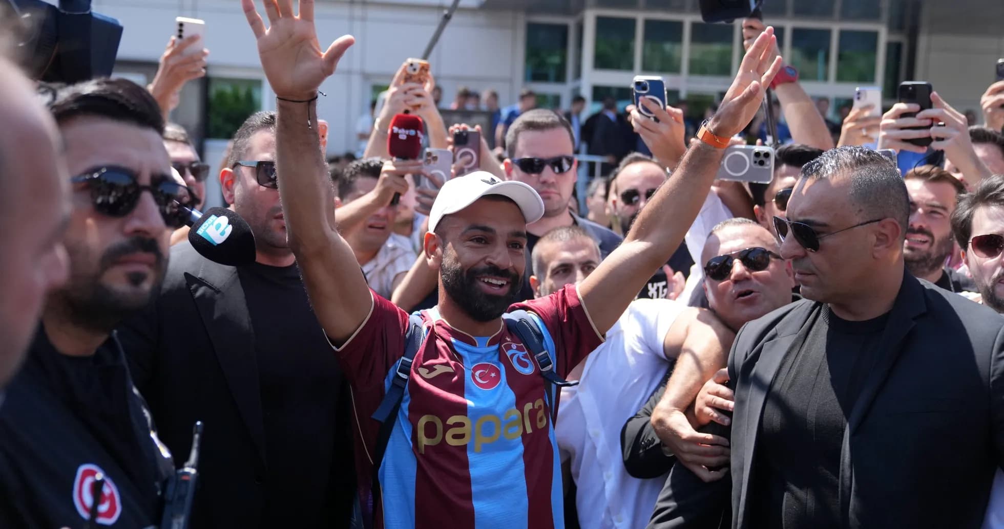 Player in Trabzonspor jersey greeted by fans Player in Trabzonspor jersey greeted by fans
